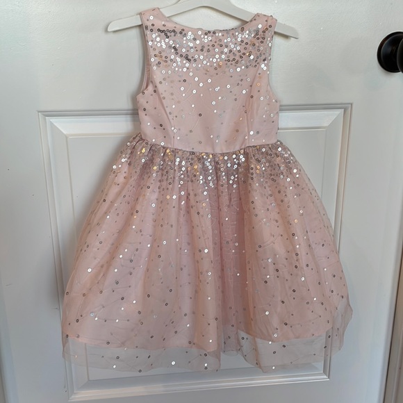 Pippa & Julie Other - Pippa & Julie Little Girl’s Tulle and and Sequins Dress